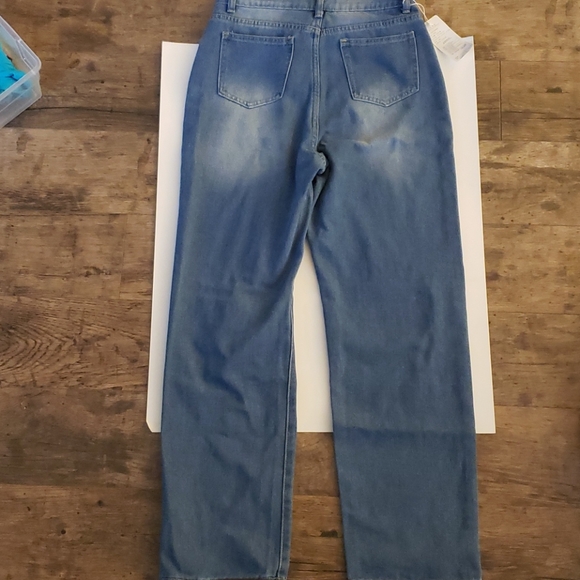 Jeans - Picture 2 of 3